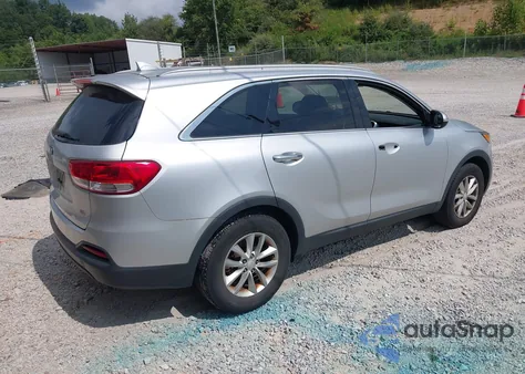 2016 Kia Sorento Lx/L из США, поврежденный, VIN 5XYPG4A38GG035349